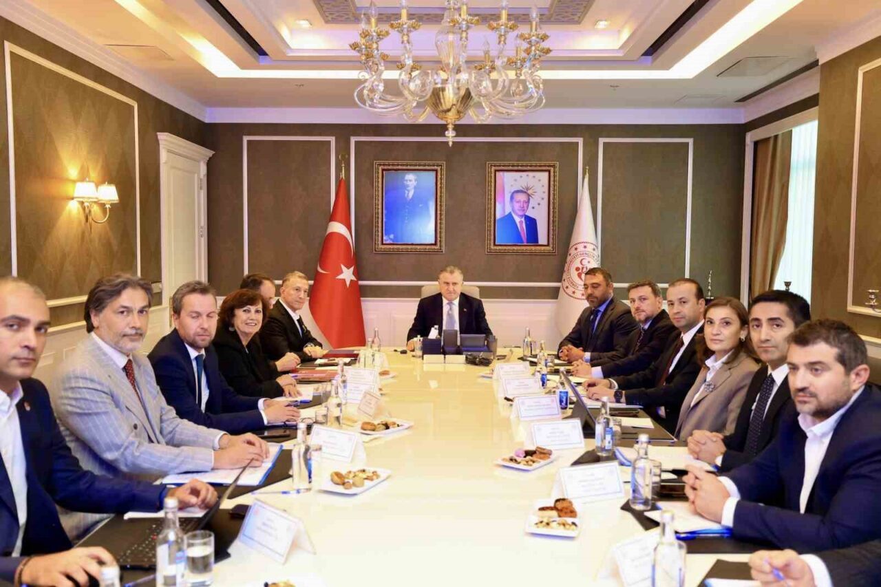 İstanbul, 2027 Avrupa Oyunları için hız kesmeden hazırlıklarını sürdürüyor. Gençlik