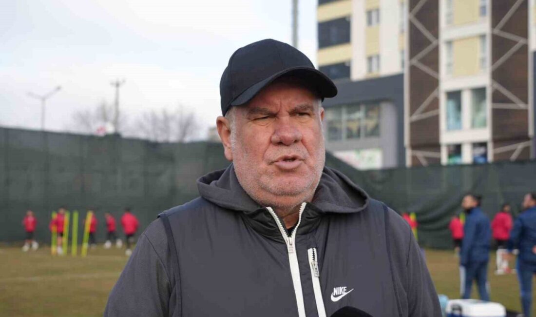 İzmir Çoruhlu FK, Engin Dursun ile yollarını ayırmasının ardından takımı