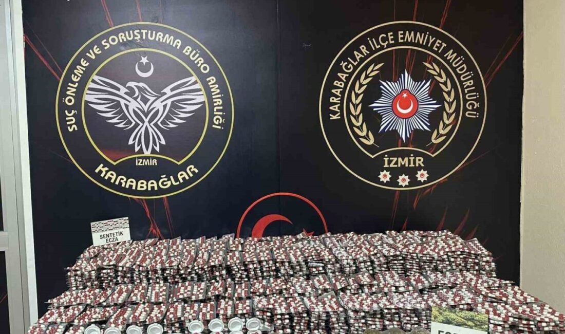 İzmir'in Karabağlar ilçesinde düzenlenen operasyonda, uyuşturucu satışına yönelik araştırmada 33