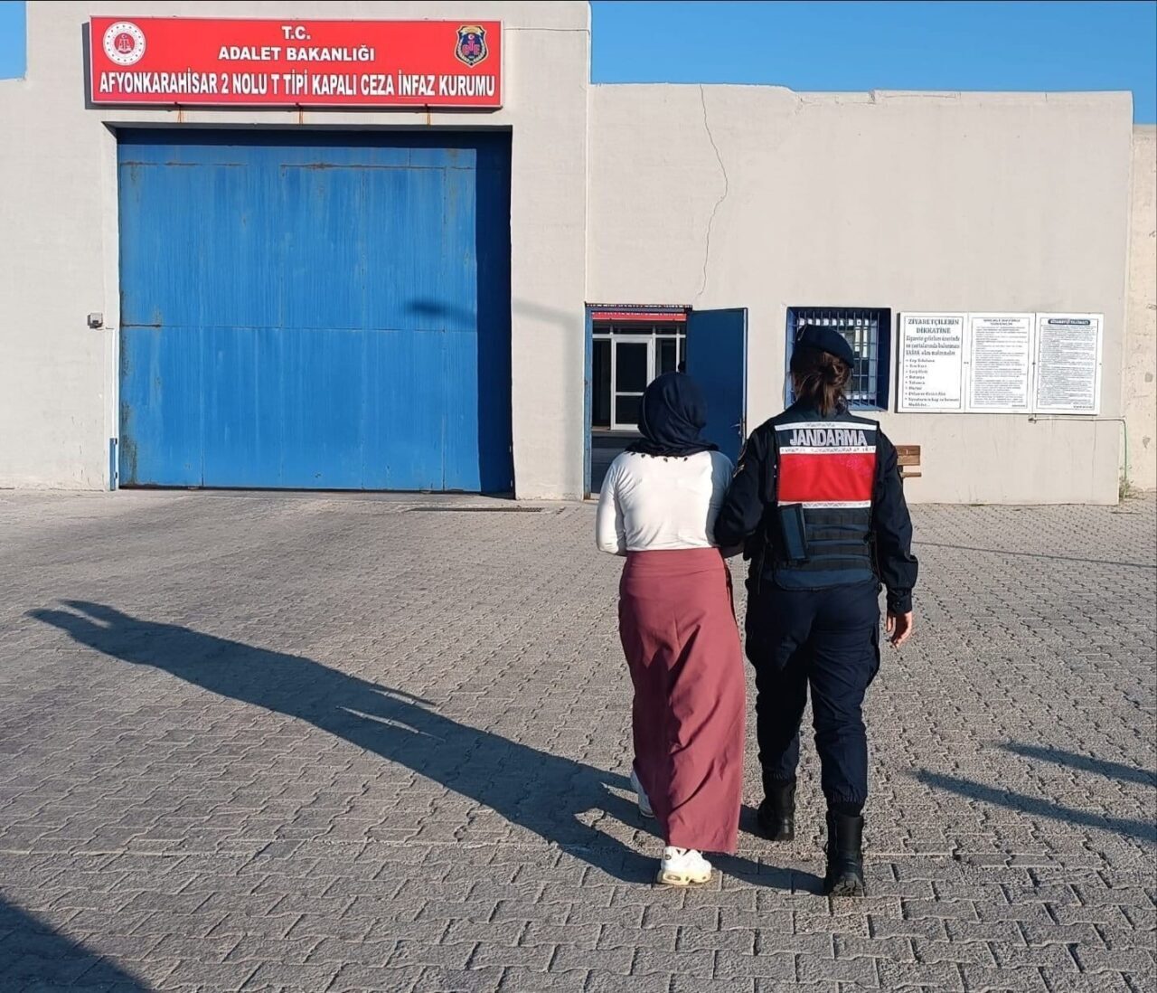 Afyonkarahisar'da jandarma ekipleri, son bir hafta içinde gerçekleştirdikleri denetimlerde çeşitli