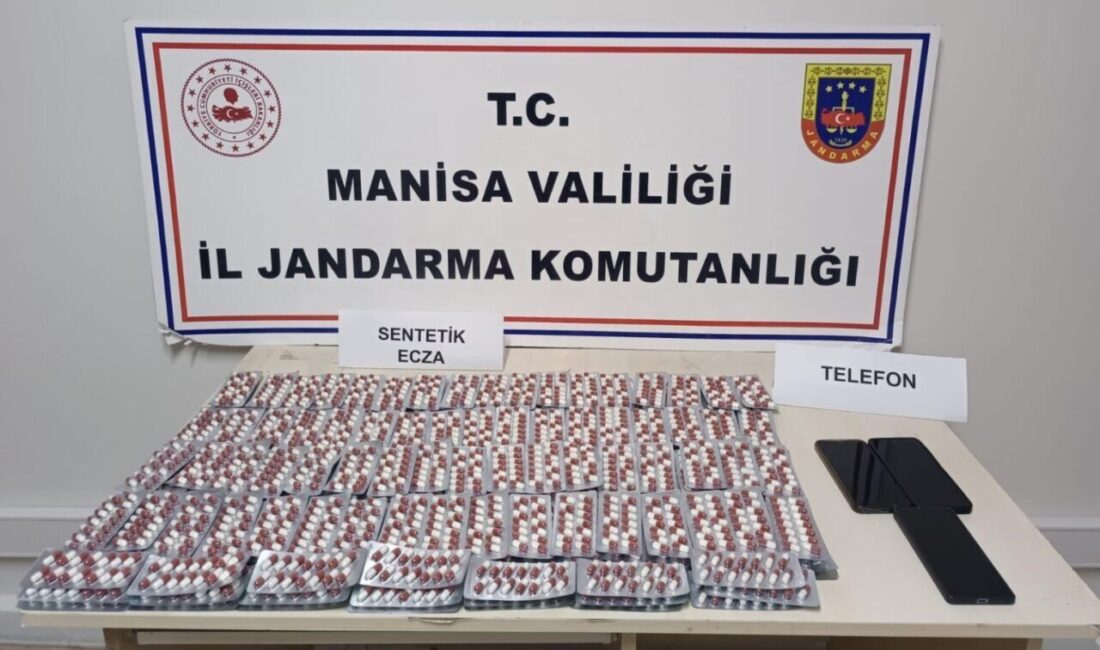 Manisa'da jandarma tarafından gerçekleştirilen operasyon sonucu, uyuşturucu madde ticareti yaptığı