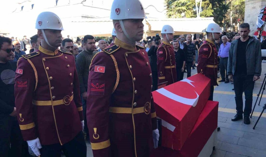 Tuğgeneral Selami Akşit, Konya’nın Ereğli ilçesinde son yolculuğuna uğurlandı Jandarma KOM Daire Başkanı Tuğgeneral Selami Akşit, rahatsızlığı nedeniyle hayatını