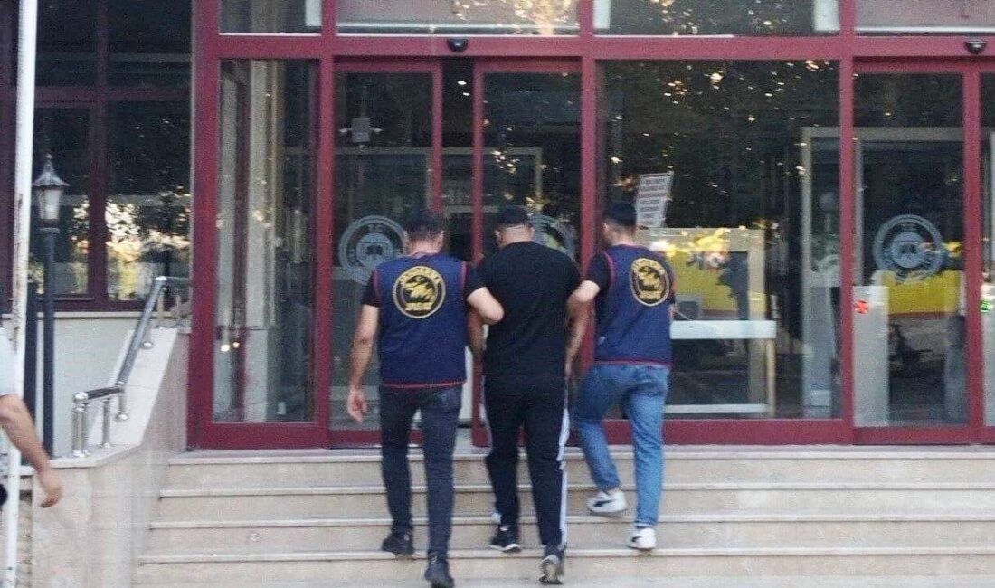 Kütahya'da JASAT ekipleri, Eylül ayında çeşitli suçlardan aranan 79 kişiyi