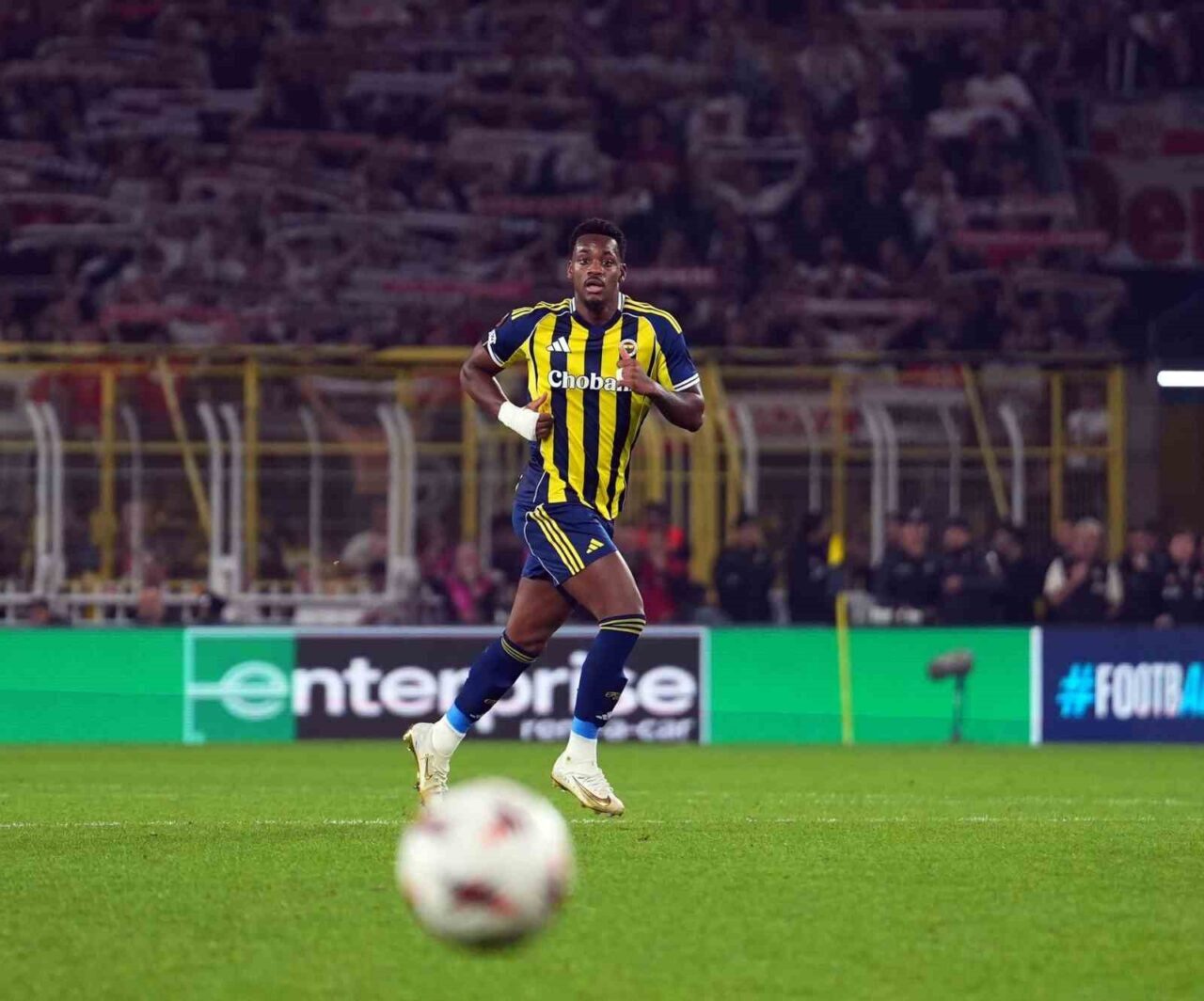 Fenerbahçe'nin Kolombiyalı forveti Jhon Duran, 58 gün aradan sonra Stuttgart