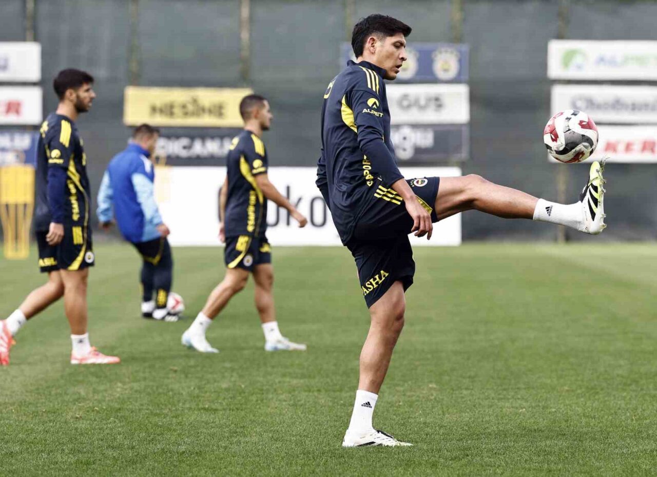 Fenerbahçe, 19 Ekim Pazar günü Fatih Karagümrük ile oynayacağı maça