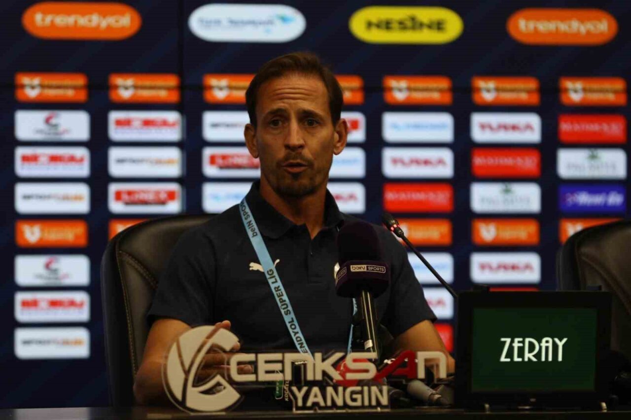 Corendon Alanyaspor'un teknik direktörü Joao Pereira, Kocaelispor'a 2-0 kaybettikleri maç