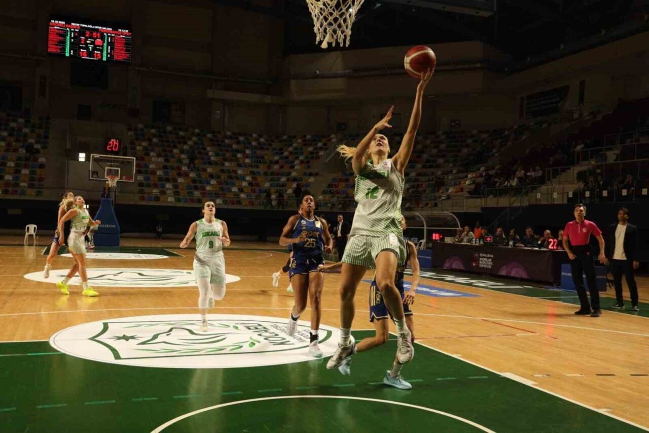 Kadınlar Basketbol Süper Ligi 3. hafta mücadelesinde Kocaeli Kadın Basketbol,