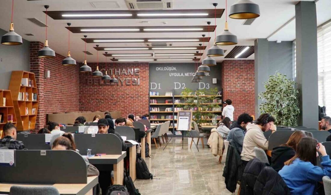 Kağıthane Belediyesi, gençlerin ders çalışabileceği ve sosyal etkinliklere katılabileceği beş