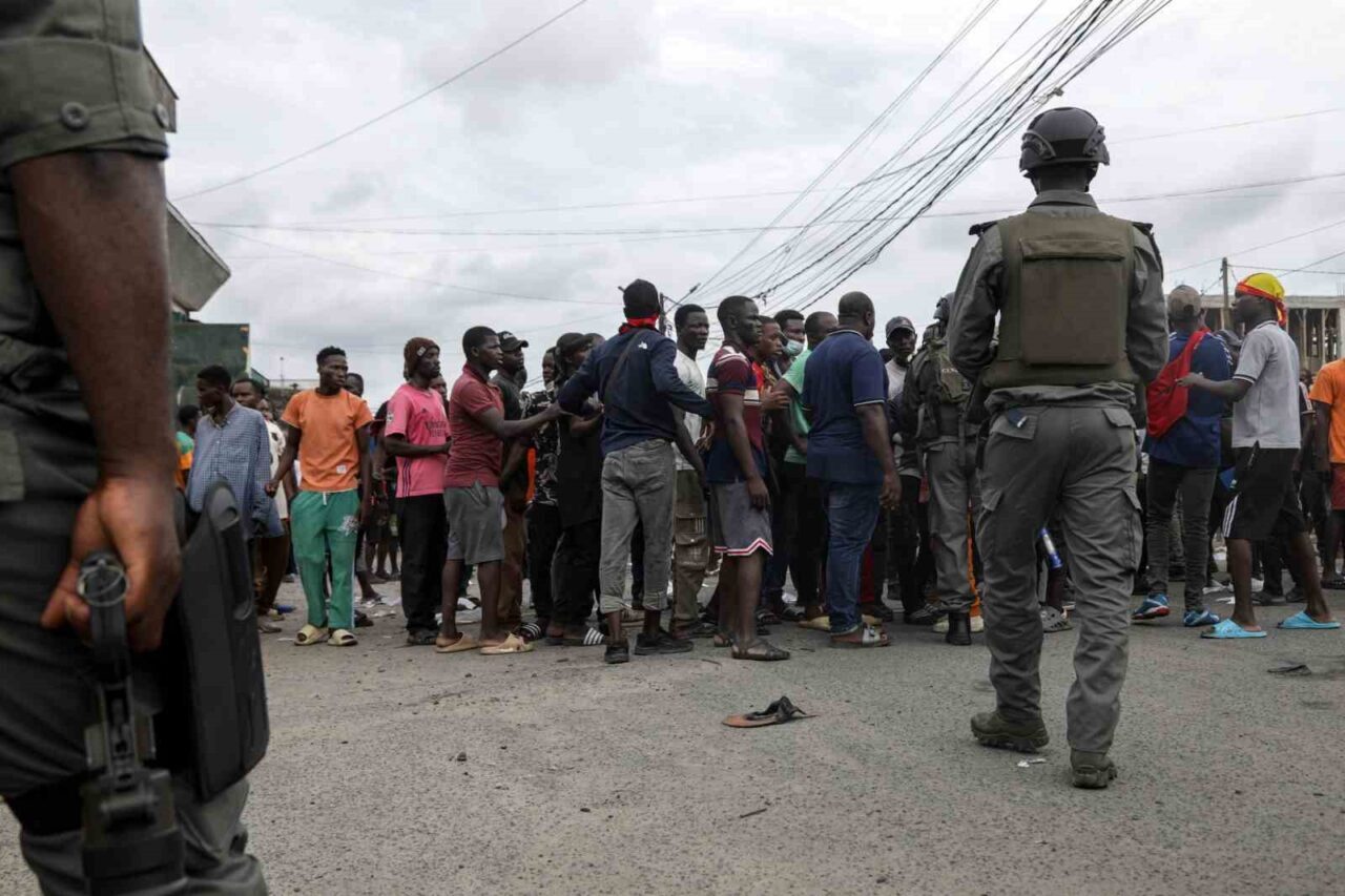 Kamerun'da "Kamerun İçin Ayağa Kalk" sivil toplum örgütü, 26-27 Ekim'deki