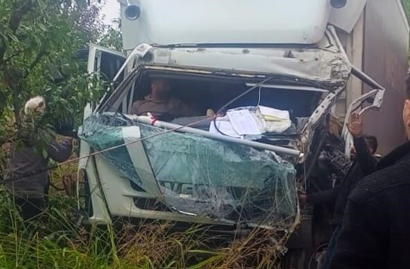 Bursa'nın İnegöl ilçesinde iki kamyonun kafa kafaya çarpışması sonucu Emrullah