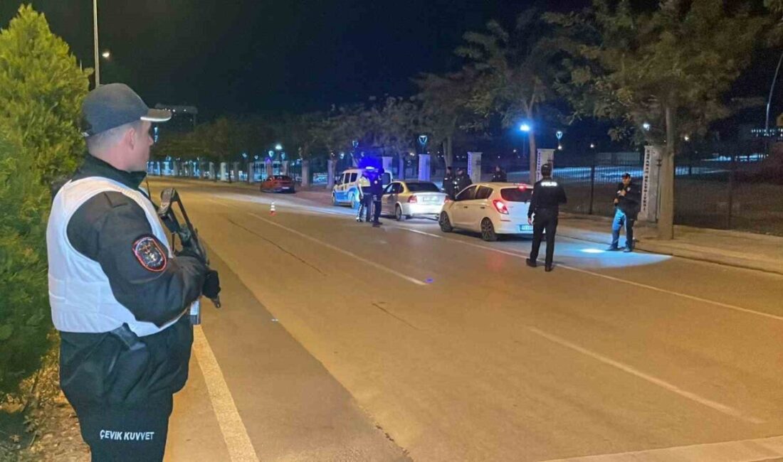 Karaman İl Emniyet Müdürlüğü, şehir merkezinde geniş kapsamlı asayiş denetimleri