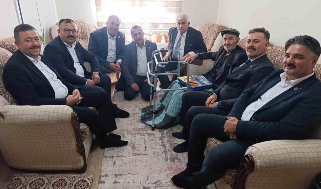 Karapınar'da 19 Ekim Muhtarlar Günü nedeniyle eski muhtar Mustafa Korkusuz