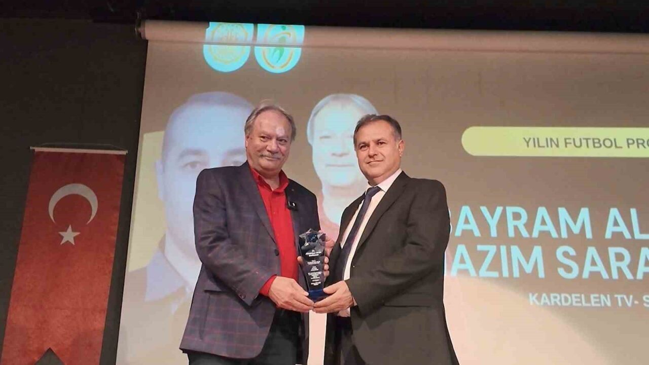 Kırıkkale'de düzenlenen 18. Anadolu Spor Ödülleri töreninde Kardelen Televizyonu'nun Spor