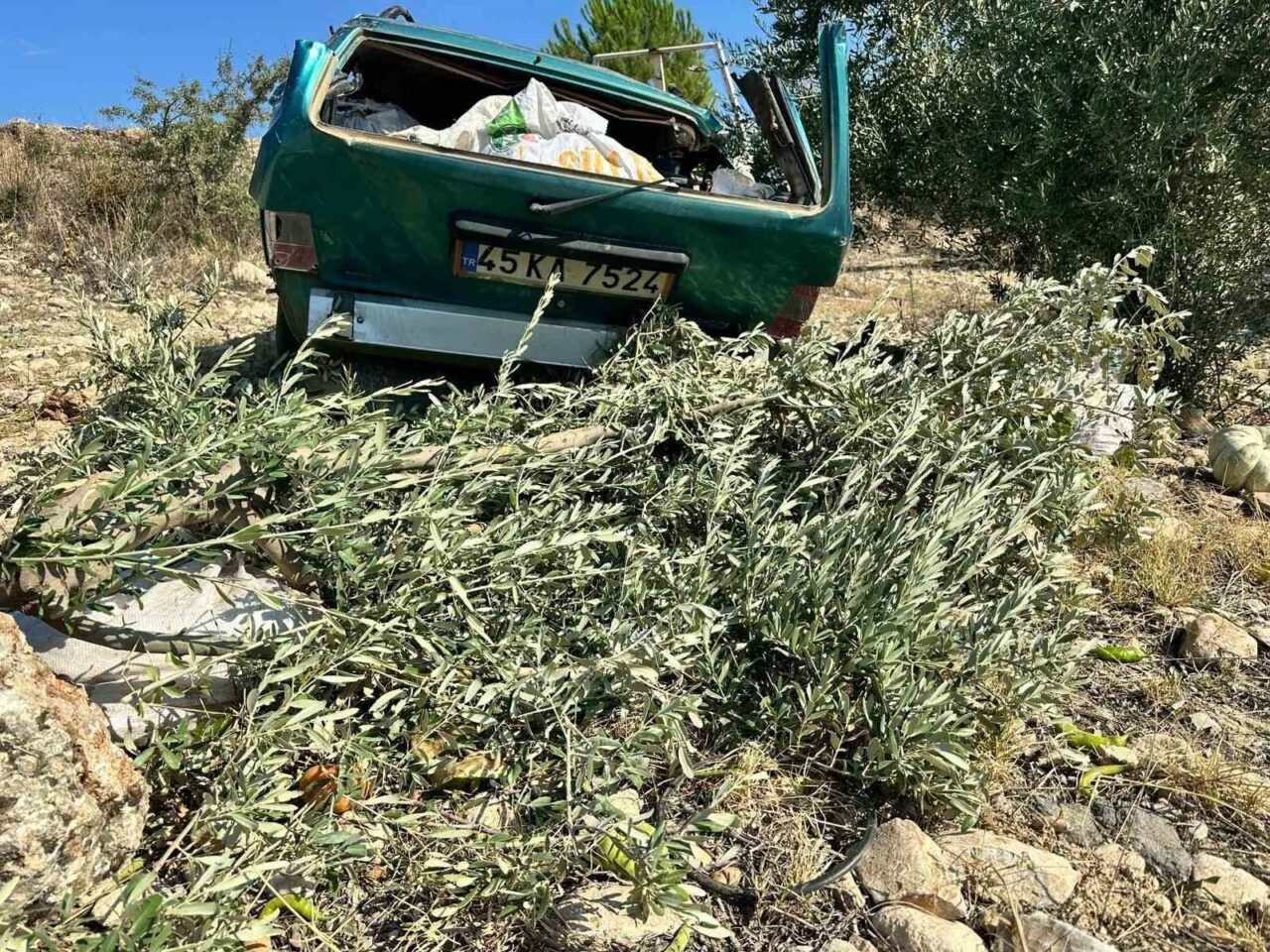 Manisa'nın Alaşehir ilçesinde meydana gelen trafik kazasında, sürücü Mehmet Fırat