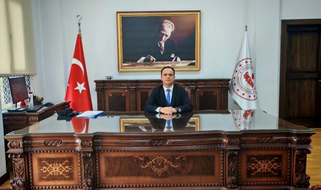 Karpuzlu ilçesine atanan Kaymakam Mustafa Bayram, görevine başladı. İlk ziyaretini