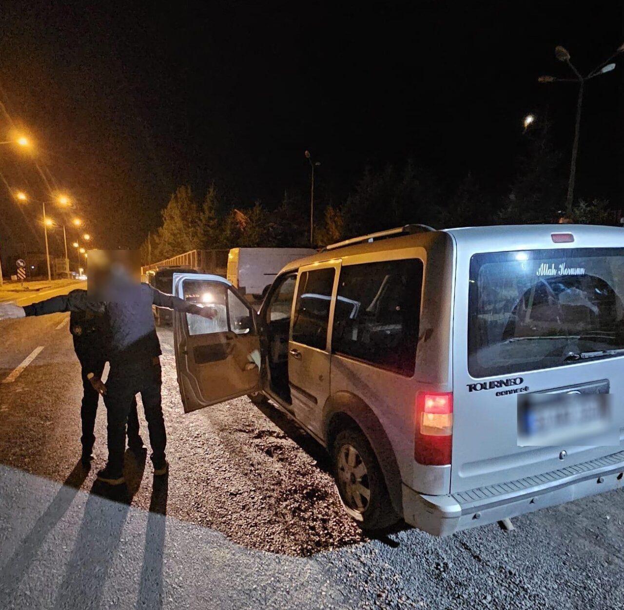 Kars İl Emniyet Müdürlüğü, vatandaşların güvenliği için düzenli şok uygulamalarına