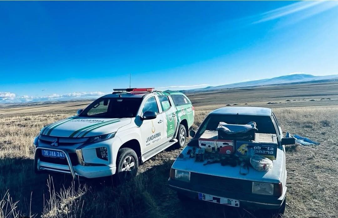 Kars'ta yasa dışı şahin avlayan iki kişiye, Doğa Koruma ve