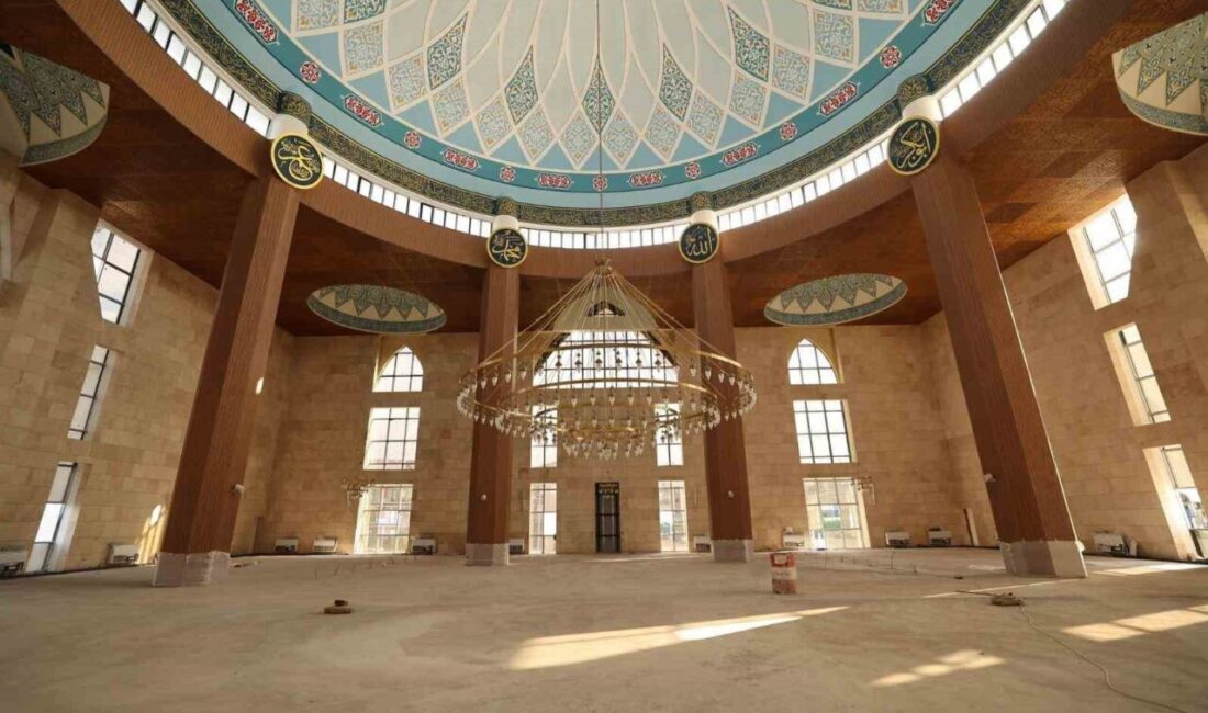 Kartepe Kent Meydanı Camisi’nde İncelemelerde Bulunan Başkan Büyükakın, Projenin Tamamlanması İçin Çalışmaların Hızla İlerlediğini Açıkladı Kocaeli Büyükşehir Belediye Başkanı Tahir Büyükakın, Kartepe Kent Meydanı Camisi'nde