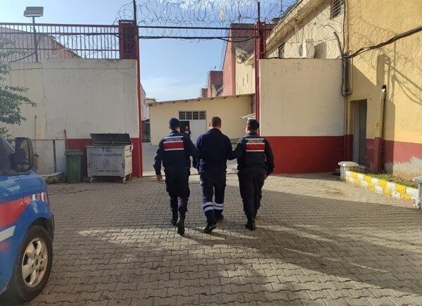 Aydın'da jandarma ekipleri, "Kasten Yaralama" suçundan 5 yıl hapis cezasıyla