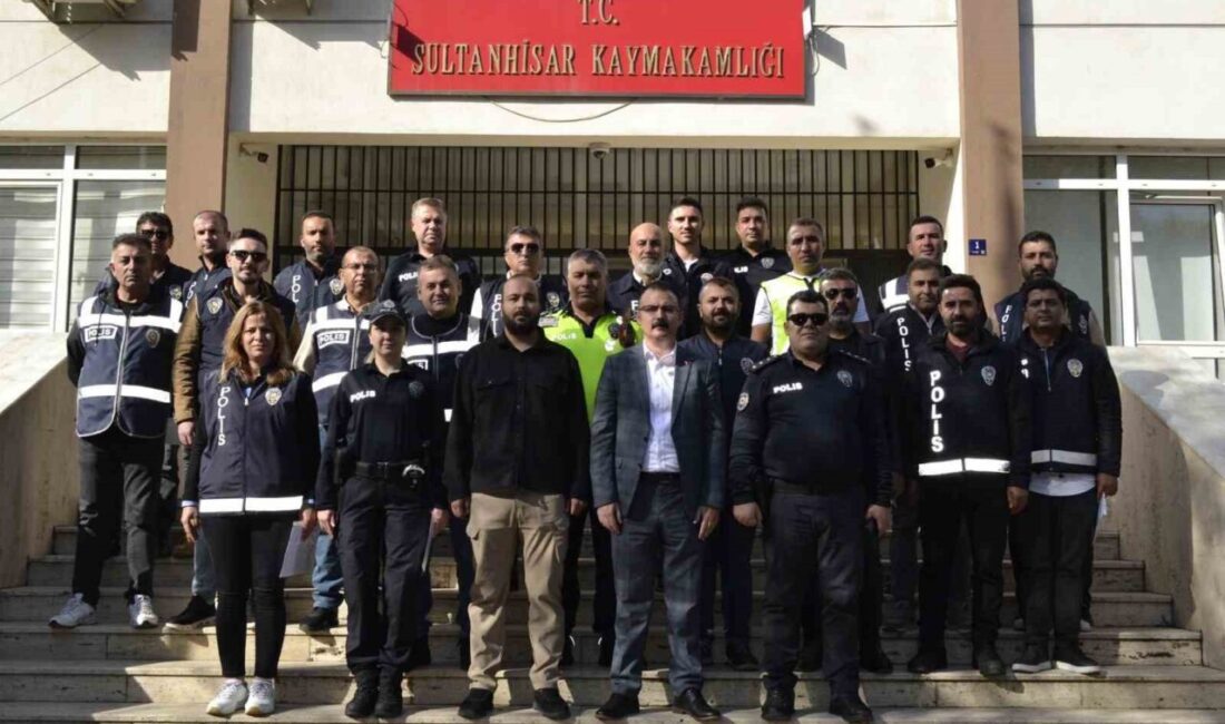 Sultanhisar’da Emniyet Personeline Başarı Belgeleri Verildi Aydın'ın Sultanhisar ilçesinde, kamu güvenliği için özveriyle çalışan emniyet personeline,