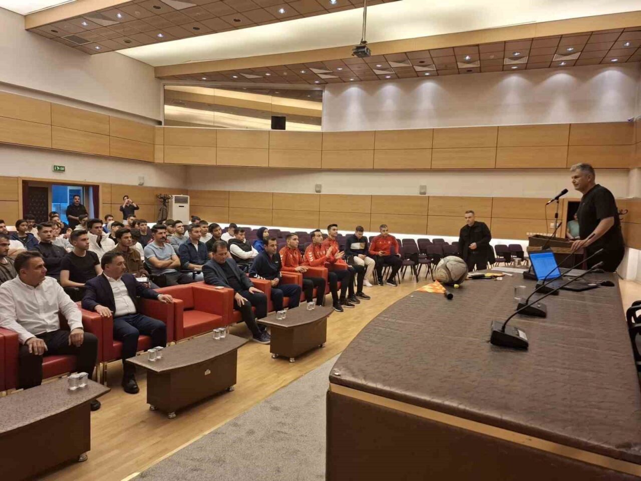 Kayseri İl Hakem Kurulu tarafından düzenlenen Futbol Aday Hakem kursu,