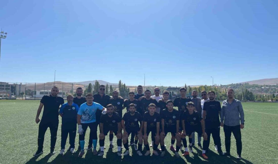 Kayseri Ülküspor, Birinci Amatör Küme B Grubu'nde liderliğini sürdürüyor. Kulüp