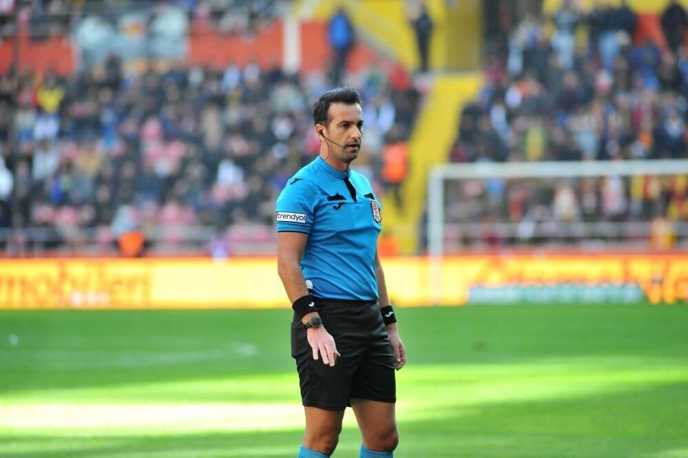 Kadir Sağlam, Kayserispor ile Kasımpaşa arasındaki Süper Lig mücadelesini yönetecek.