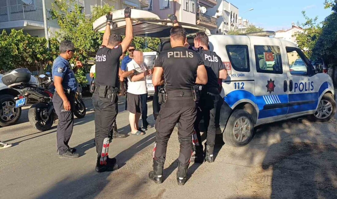 Antalya’nın Manavgat ilçesinde Ali Y., bir araca çarptıktan sonra kaçtı