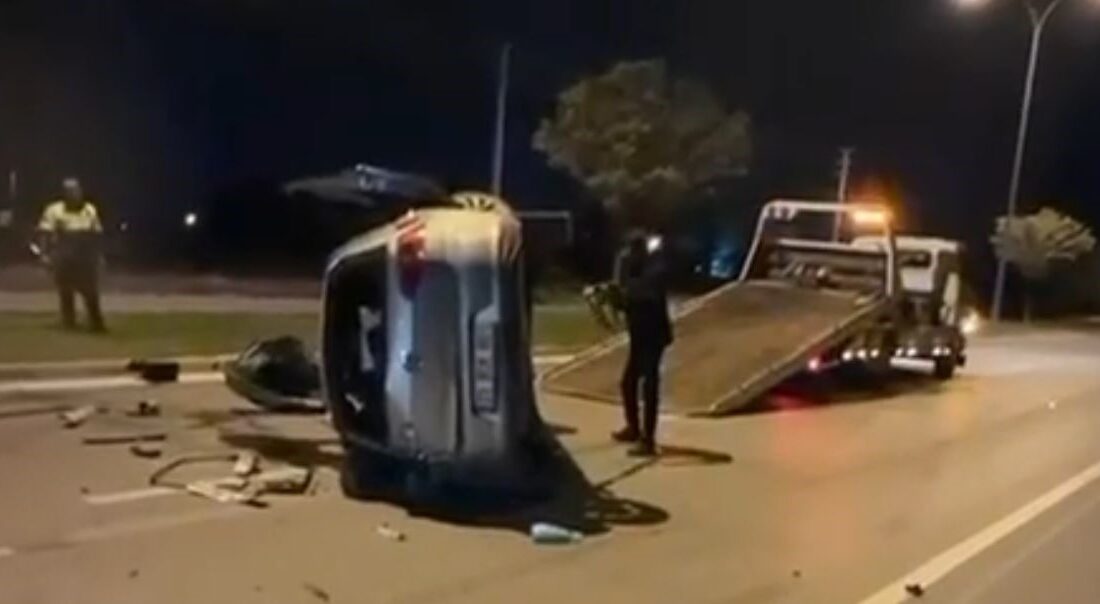 Aksaray’da Direğe Çarpan Genç Sürücü, 10 Günlük Mücadelenin Ardından Hayatını Kaybetti Aksaray'da 12 Ekim'de direğe çarparak ağır yaralanan 24 yaşındaki Alperen