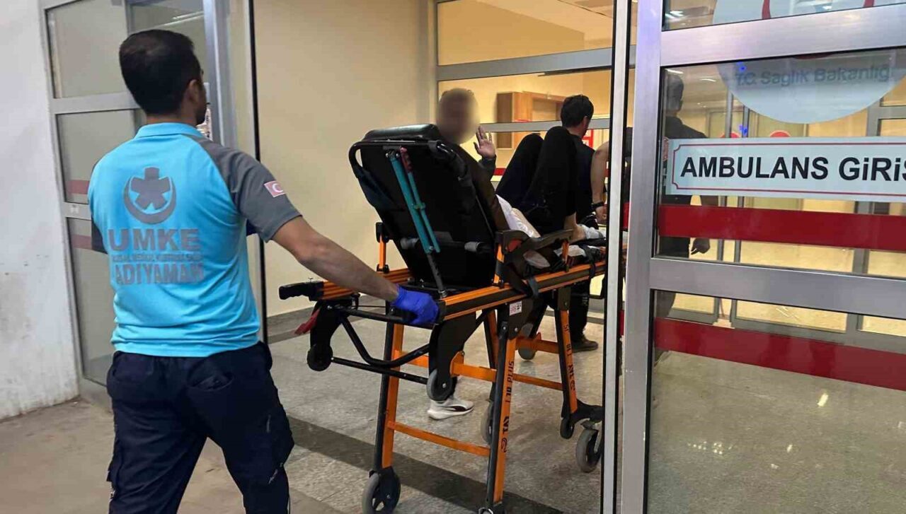 Adıyaman'da mutfakta yemek yaparken kazara bıçakla yaralanan 19 yaşındaki S.S.,