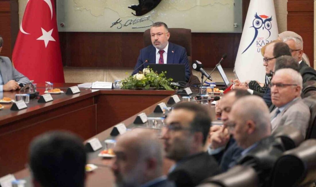 Karabük Üniversitesi Ekim Senato Toplantısı’nda Bilimsel Yükseliş Vurgusu Yapıldı Karabük Üniversitesi Ekim ayı Senato Toplantısı, Rektör Prof. Dr. Fatih