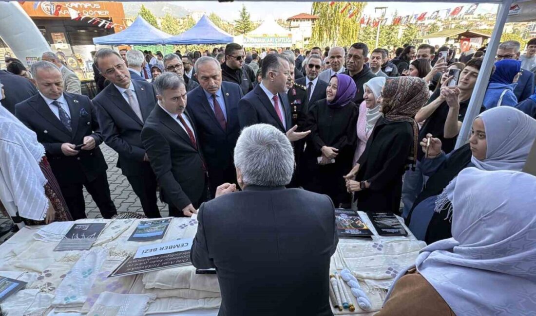 Karabük Üniversitesi’nde Kültürel Zenginlikler Festivali: 81 İl Bir Araya Geldi Karabük Üniversitesi, "81 İl Karabük Üniversitesinde Buluşuyor" temalı KBÜFEST etkinliği