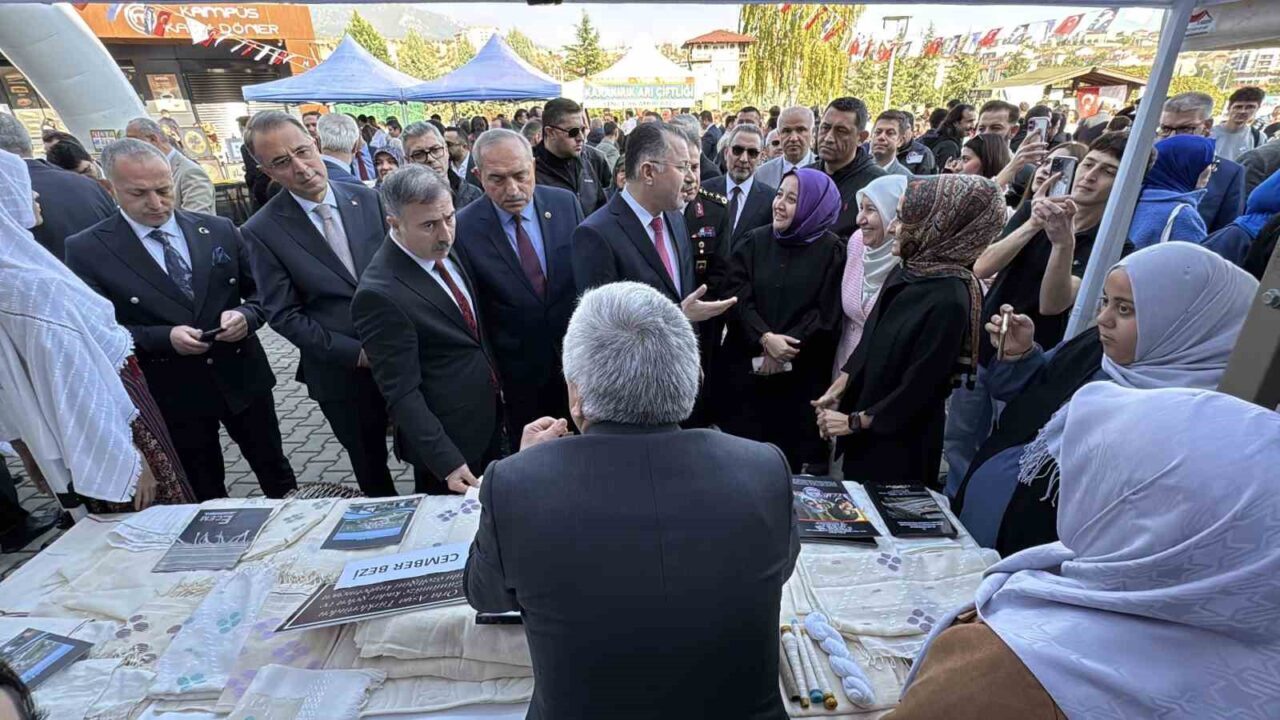 Karabük Üniversitesi, "81 İl Karabük Üniversitesinde Buluşuyor" temalı KBÜFEST etkinliği