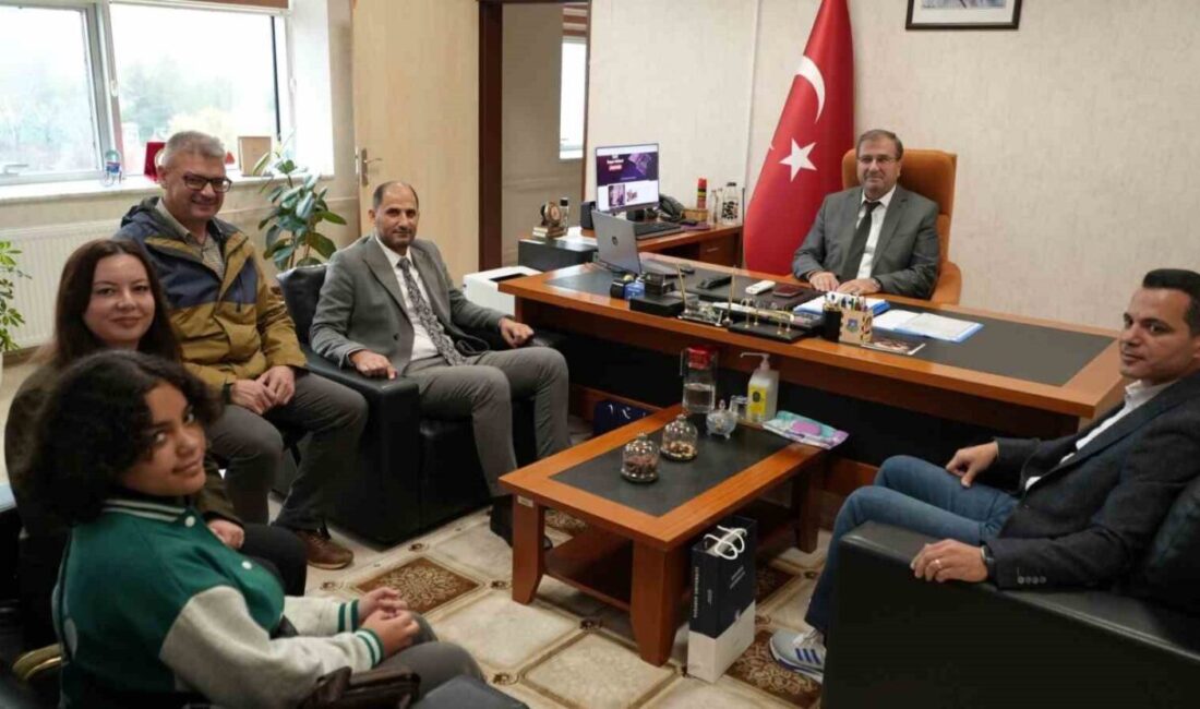 Karabük Üniversitesi, Mısır ve Ürdün’den Gelen Akademisyenlerle İş Birliği Görüşmeleri Gerçekleştirdi Karabük Üniversitesi, Erasmus+ KA171 programı kapsamında Mısır ve Ürdün'den gelen