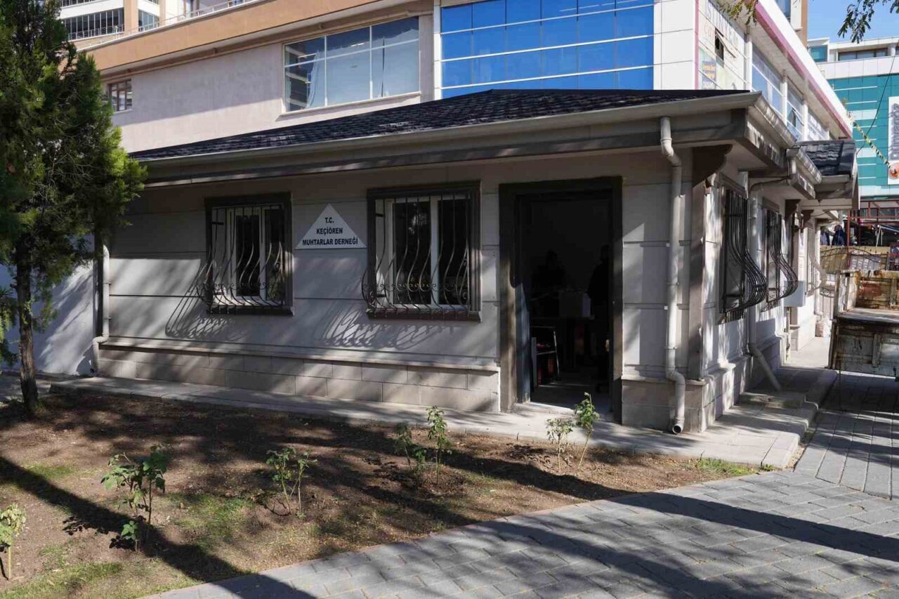 Keçiören Belediye Başkanı Mesut Özarslan, 19 Ekim Muhtarlar Günü'nde muhtarlarla