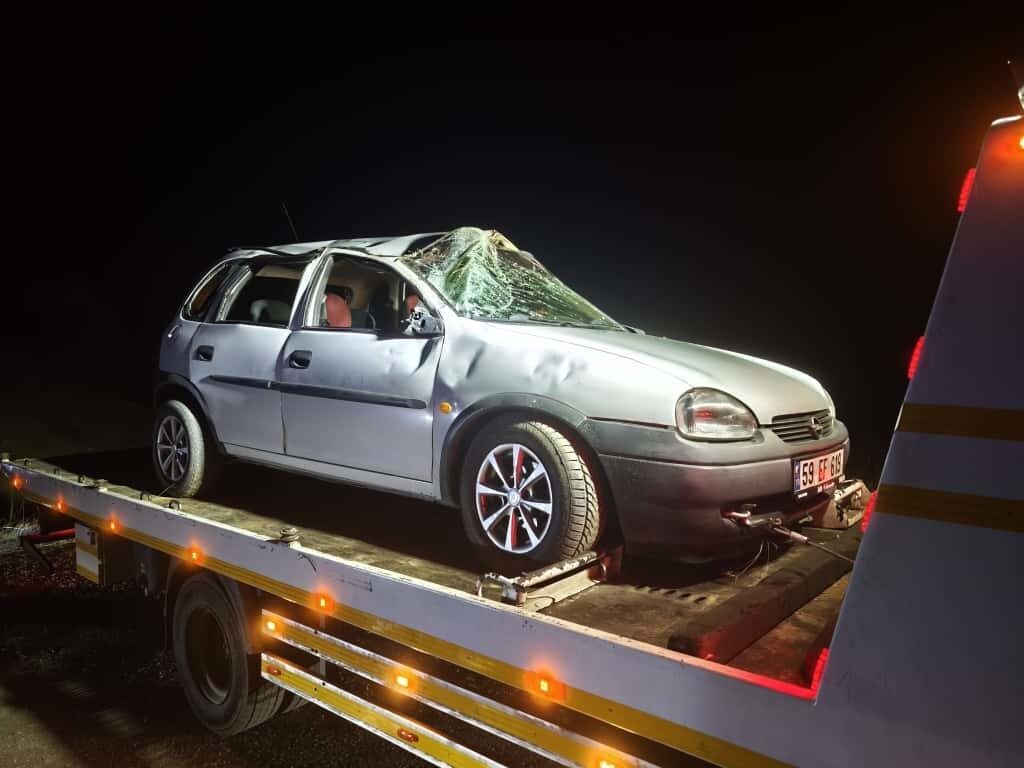 Edirne'nin Keşan ilçesinde S.G. idaresindeki otomobil, sürücünün kontrolünü kaybetmesi sonucu