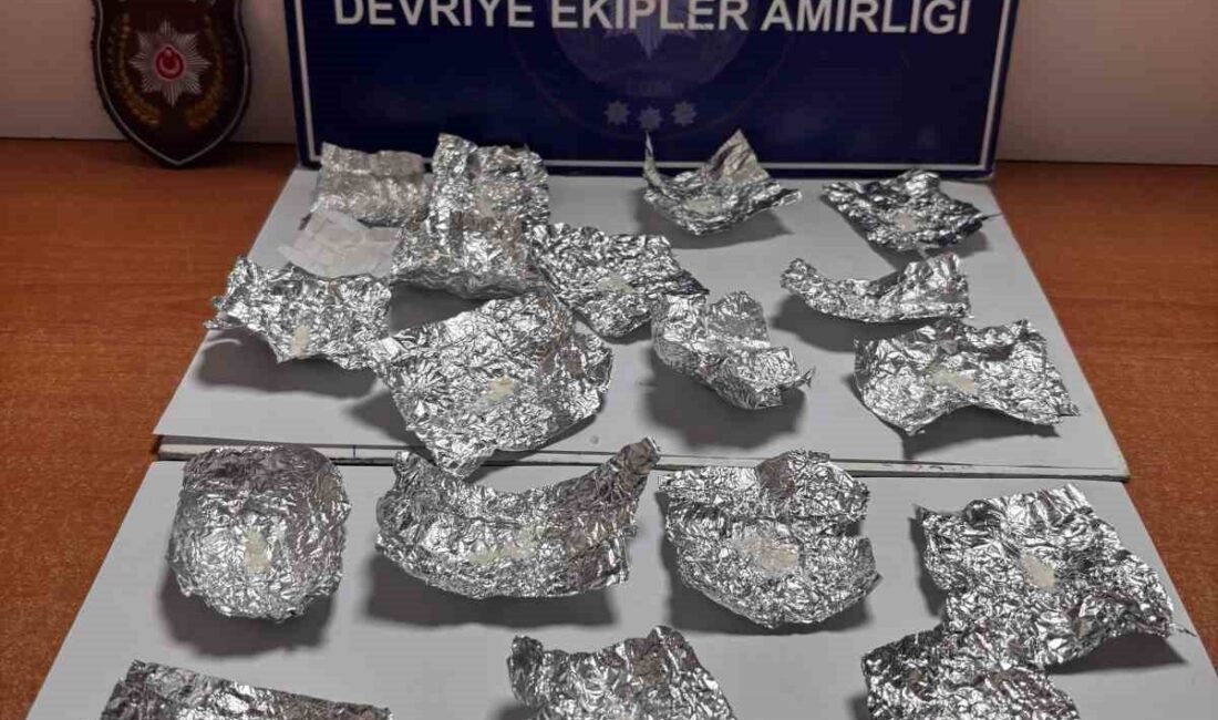 Edirne'nin Keşan ilçesinde, Yörük Mahallesi'nde polisin yaptığı üst aramasında M.M.
