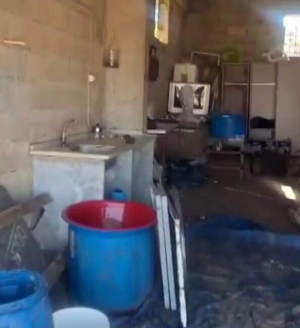 Kilis'te hijyen kurallarına aykırı nar ekşisi üreten bir imalathane üç