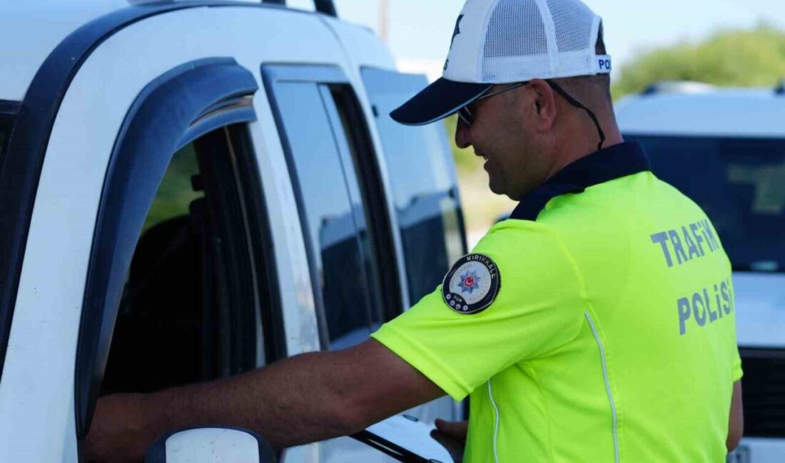 Kırıkkale’de Son Bir Haftada Yapılan Trafik Denetimlerinde 175 Araç Trafikten Men Edildi Kırıkkale'de 10-16 Ekim 2025 tarihleri arasında gerçekleştirilen trafik uygulamalarında 7