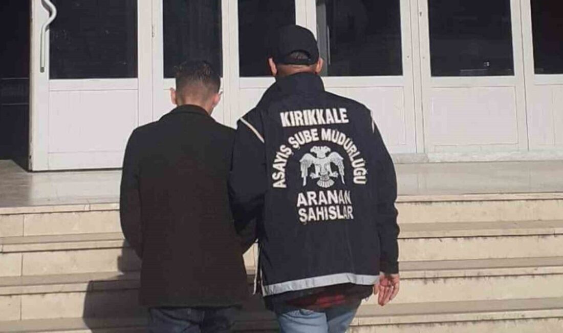 Kırıkkale’de Hapis Cezası Bulunan Şahıs, Polis Tarafından Yakalanarak Cezaevine Gönderildi Kırıkkale'de, "hakaret" suçundan 9 ay hapis cezası bulunan U.Ö. polis