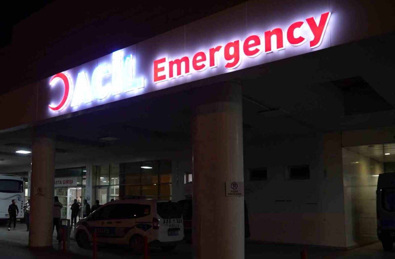 Kırıkkale'de iki aracın çarpışması sonucunda A.G. adlı sürücü yaralandı. Kazaya