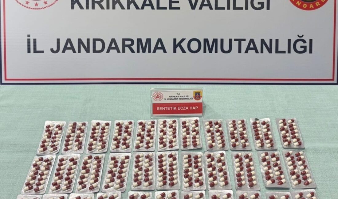 Kırıkkale'de jandarma ekipleri, şüpheli hareketler sergileyen M.D. (24), A.H.A. (23)