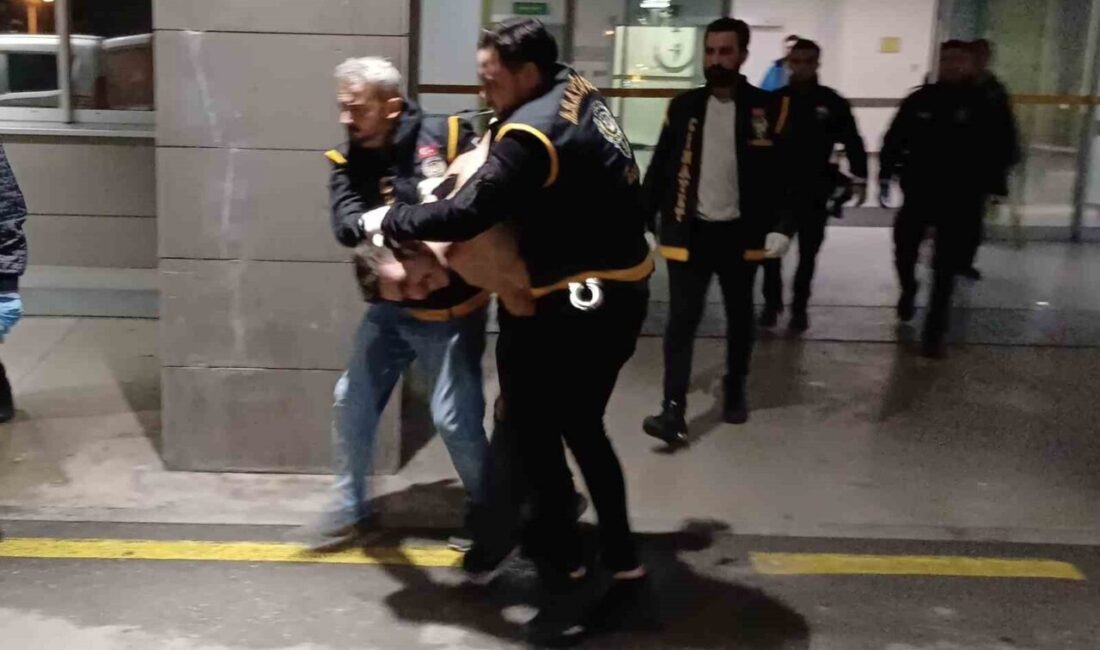 Manisa'da, 19 yaşındaki M.A.İ.A. kız kardeşine şiddet uygulayıp kaynar su