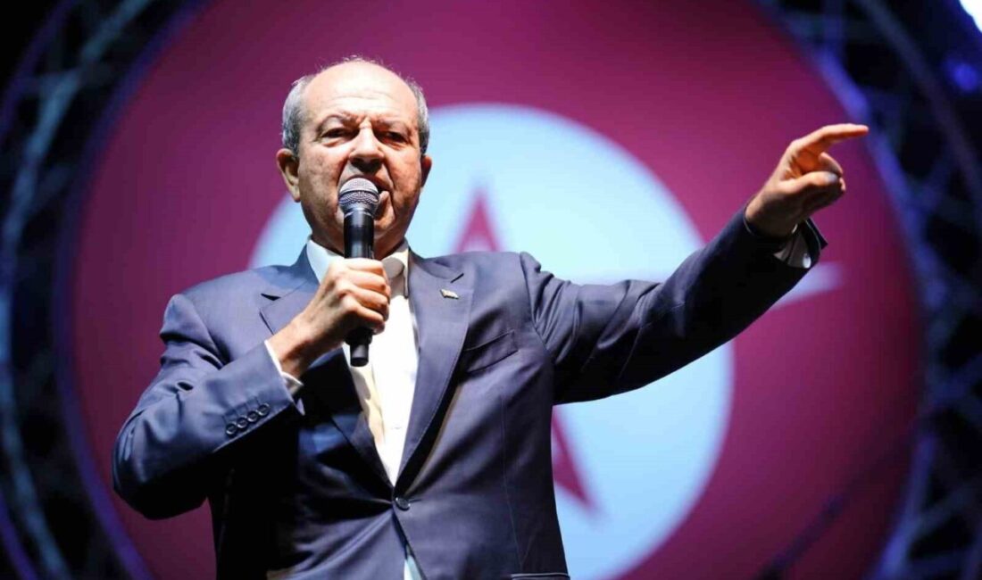 KKTC Cumhurbaşkanı Ersin Tatar, İskele mitinginde CTP'nin federasyon çözümünü eleştirerek