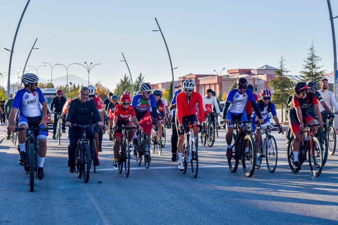 Karamanoğlu Mehmetbey Üniversitesi, Cumhuriyet'in 102. yılı için "Bisikletini Al Gel"