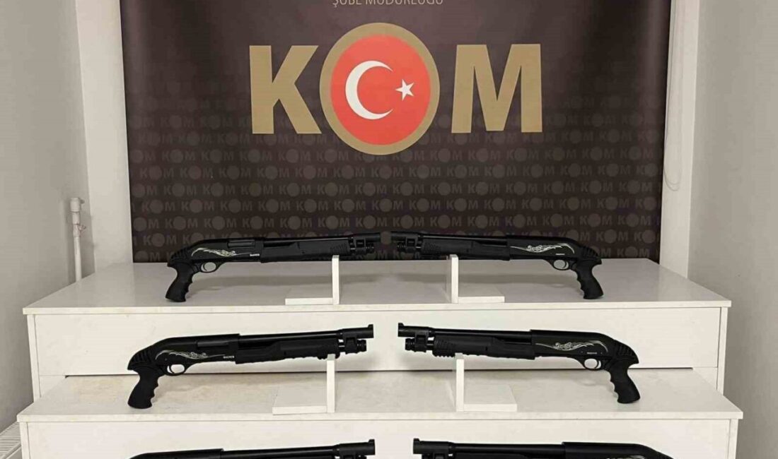 Kocaeli’de Kaçak Silah Operasyonunda 6 Pompalı Tüfek Yakalandı Kocaeli'de gerçekleştirilen bir operasyonda, kaçak silah ticareti yapan kişilere yönelik
