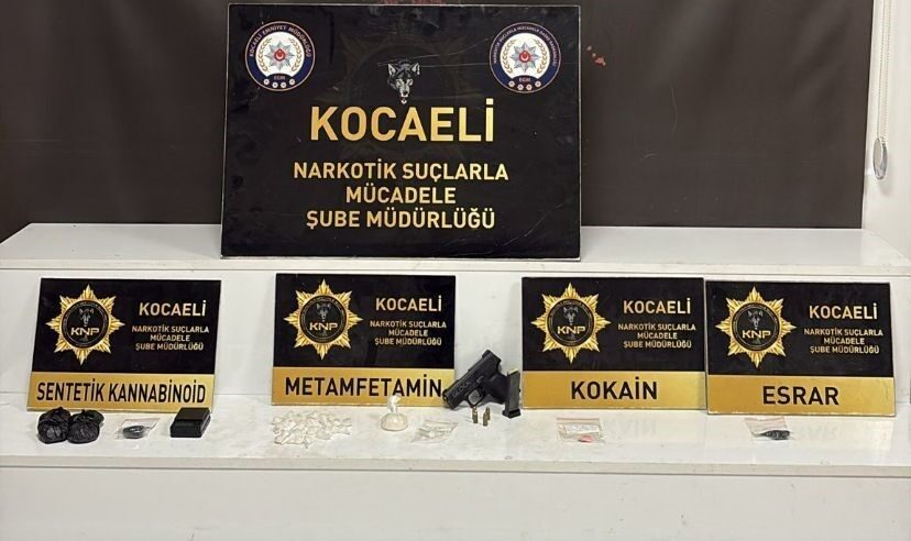 Kocaeli İl Emniyet Müdürlüğü, Gölcük ve İzmit'te düzenlediği uyuşturucu operasyonlarında