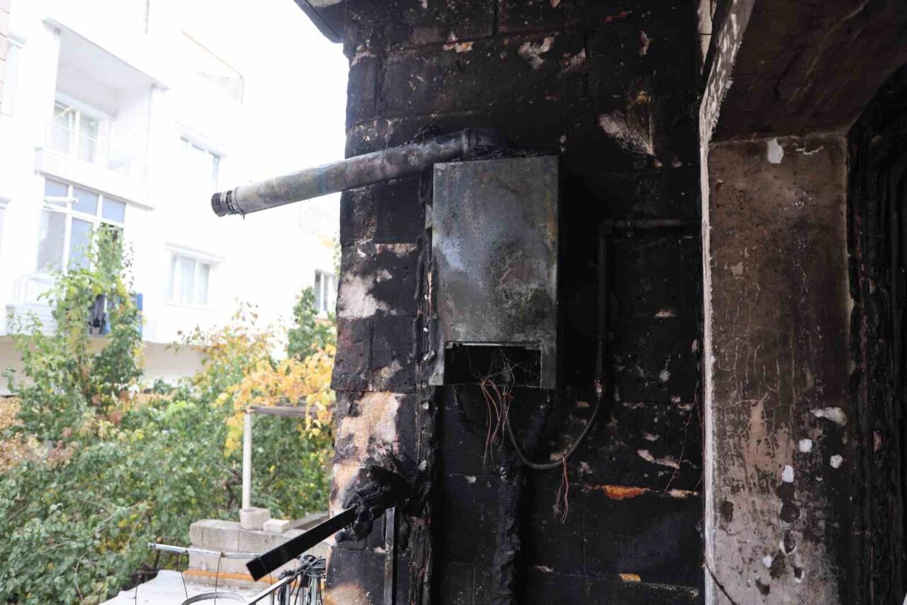 Nevşehir'de, Kemal Şahin, yangını fark ederek önce 2 çocuğu dışarı