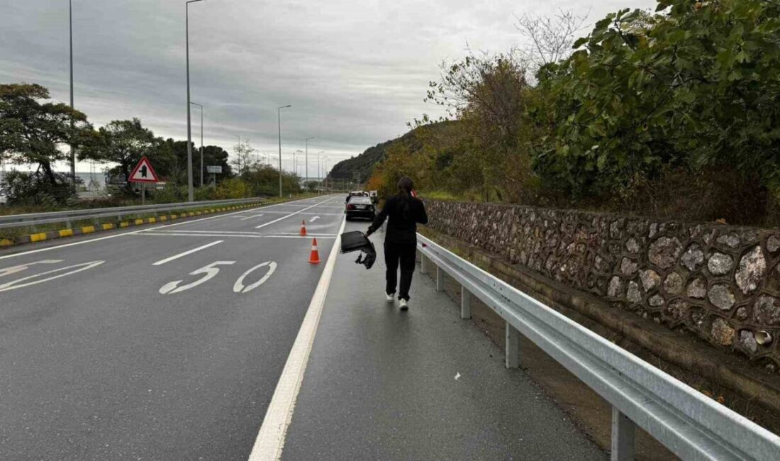 Zonguldak’ta Kontrolden Çıkan Araç Bariyere Çarparak Durdu, Yaralı Yok Zonguldak'ın Alaplı ilçesinde B.A. adlı sürücünün kontrolünü kaybettiği otomobil, kaygan