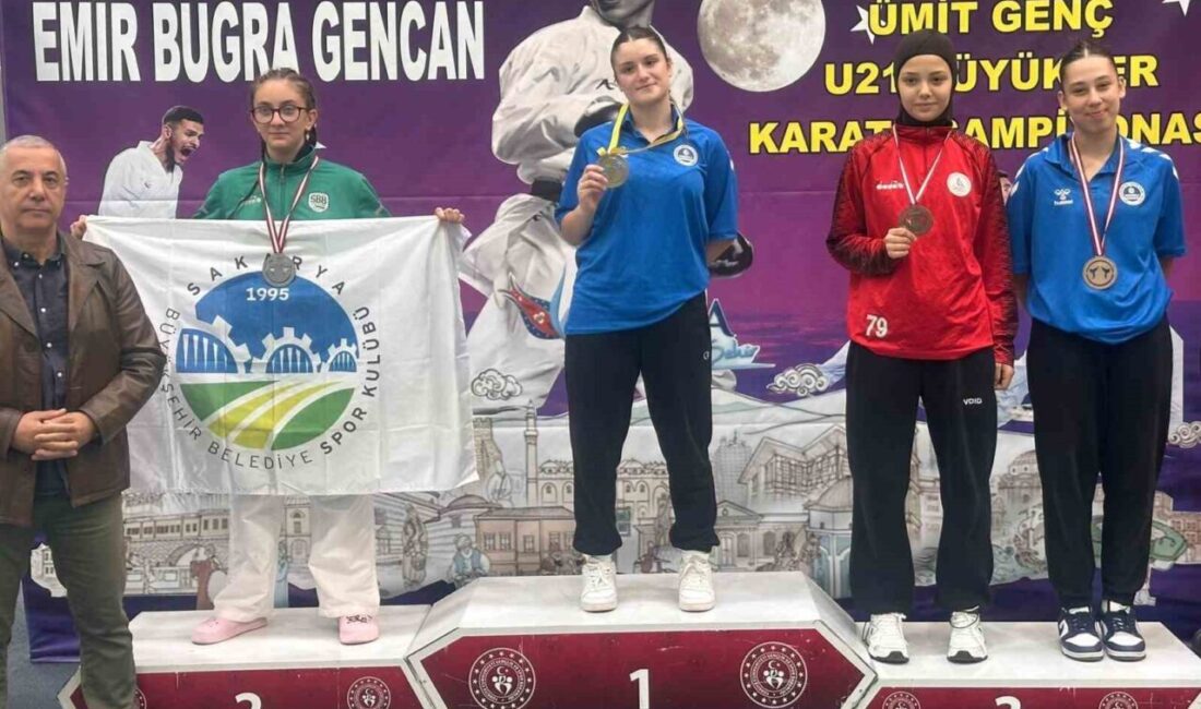 Körfez Gençlerbirliği, Bursa’daki Karate Şampiyonası’ndan 3 Madalyayla Döndü Körfez Gençlerbirliği Spor Kulübü, Bursa'daki karate şampiyonasında 1 gümüş ve